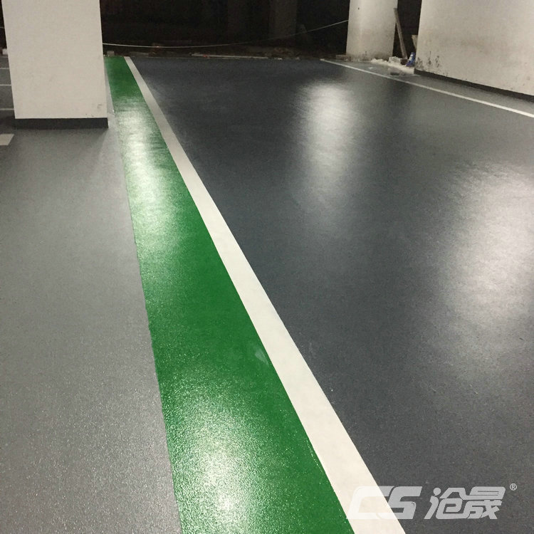 水泥自流平在環氧樹脂地坪漆施工流程中打底有何作用？