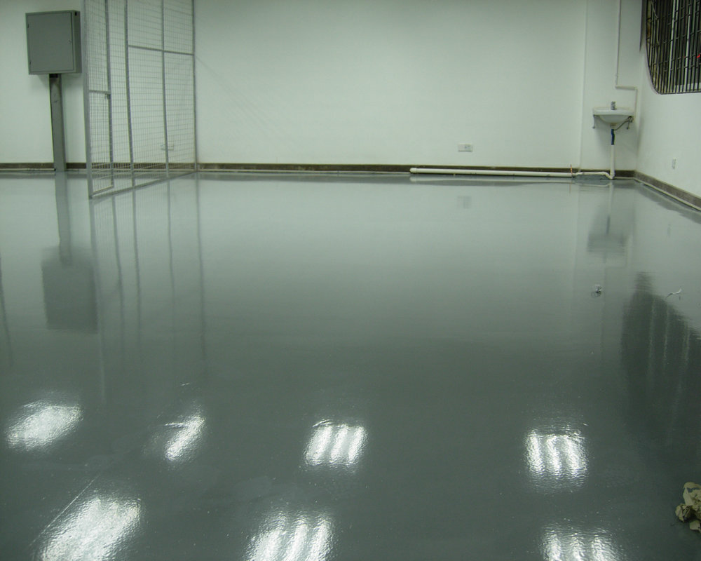 環氧樹脂地坪漆施工中出現基層裂縫原因和修復辦法？