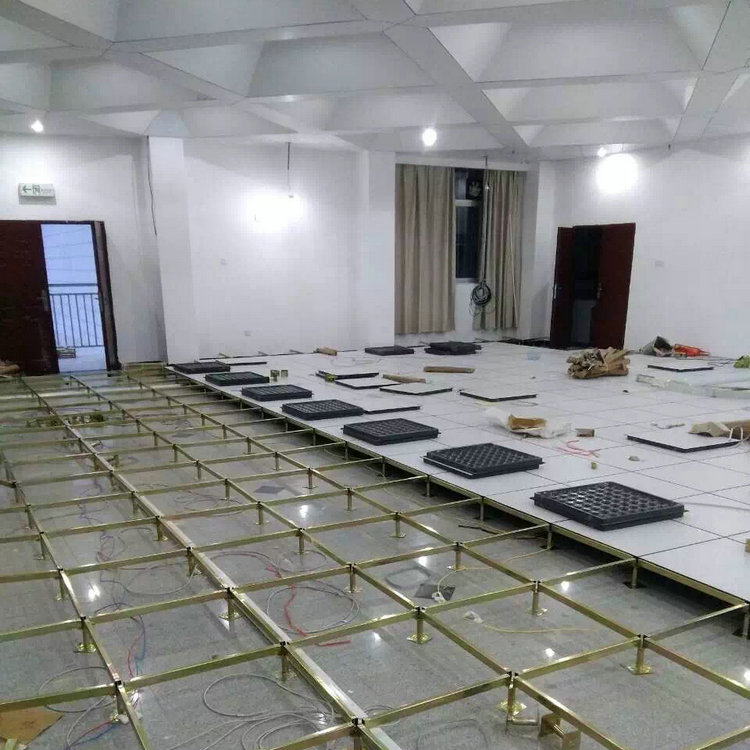 機房防靜電地板有幾種，機房為什么要采用防靜電地板